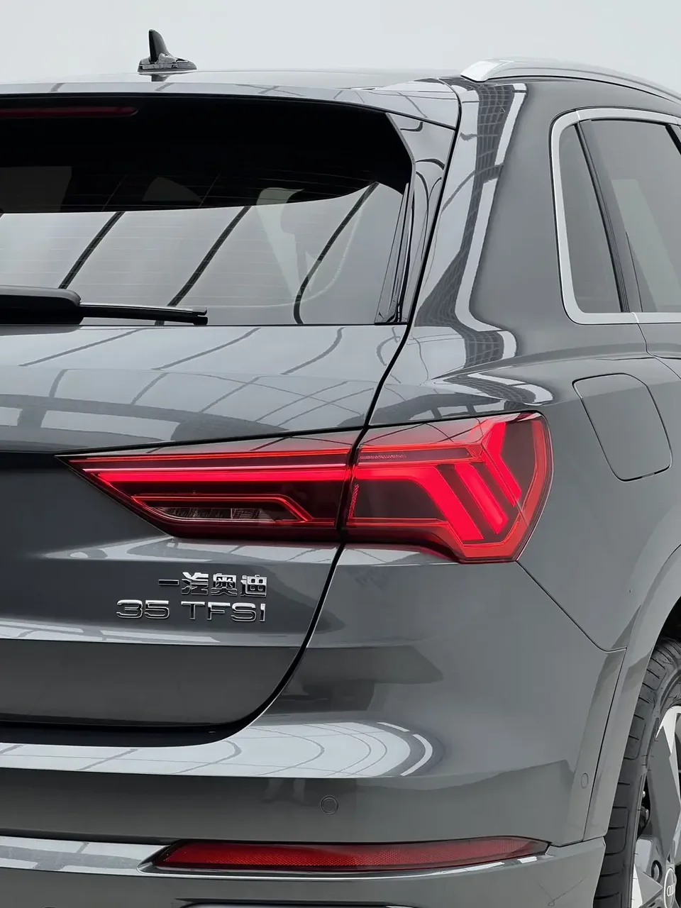 Audi Q3 Audi Q3 2022 35 TFSI Stylish Dynamic 2022 — thumbnail 3