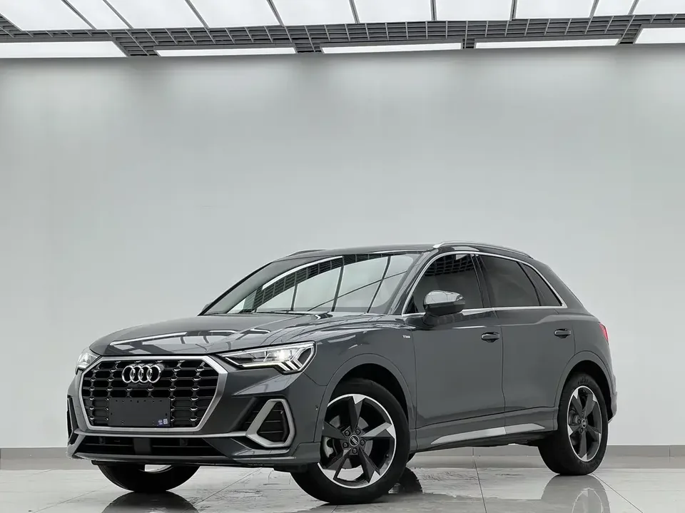 Audi Q3 Audi Q3 2022 35 TFSI Stylish Dynamic 2022 — photo 1, buy with delivery to Moscow
