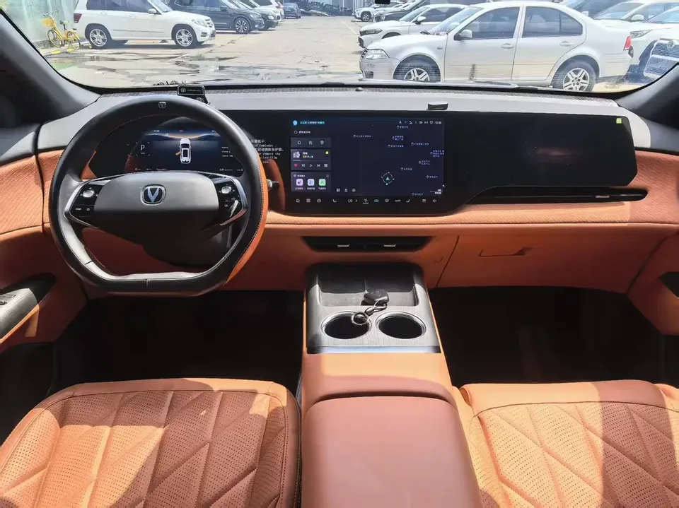 Changan CS75PLUS Changan CS75 PLUS 2025 The fourth generation 1.5T New Blue Whale Smart Premium 2025 — thumbnail 3