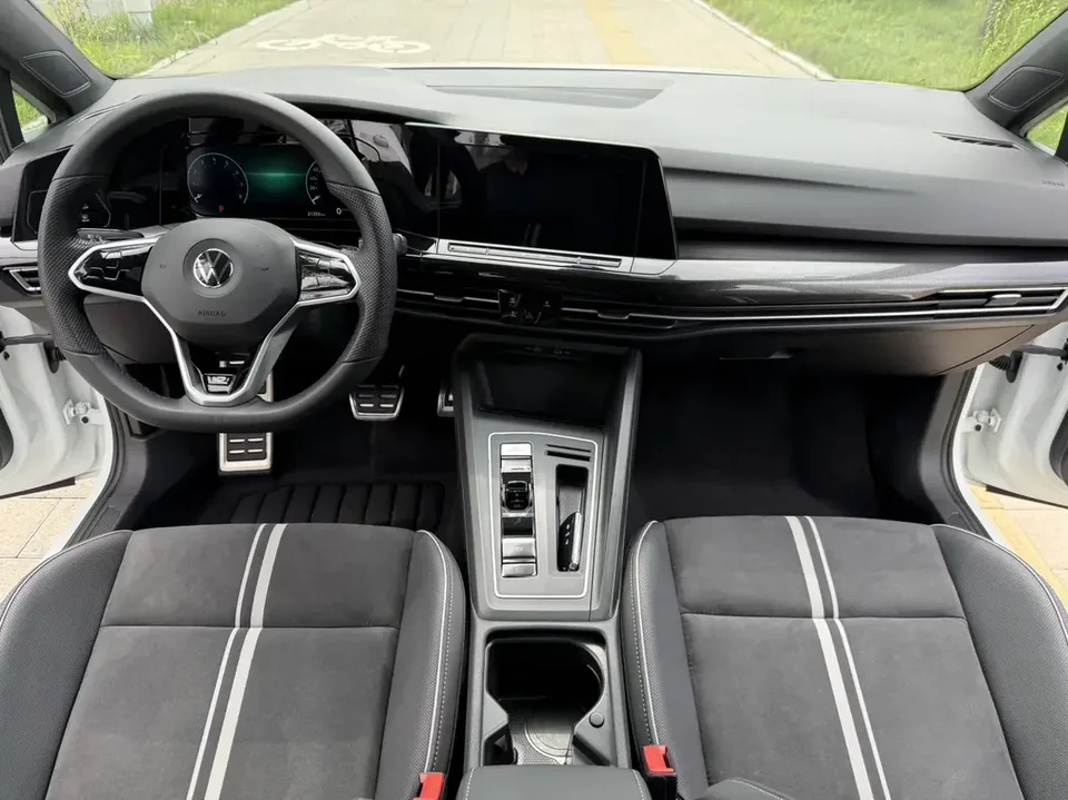 Volkswagen Golf golf 2021 280TSI DSG R-Line 2022 — thumbnail 3
