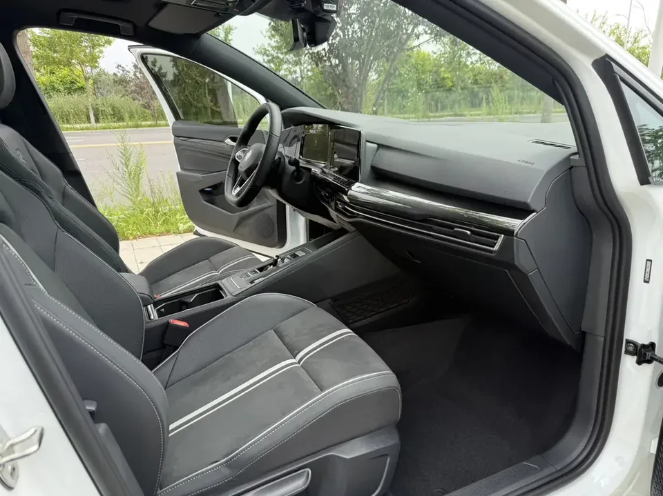 Volkswagen Golf golf 2021 280TSI DSG R-Line 2022 — thumbnail 5