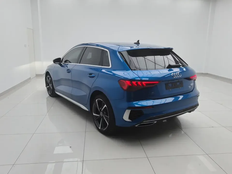 Audi A3 Audi A3 2022 Sportback 35 TFSI Stylish and sporty 2022 — thumbnail 4