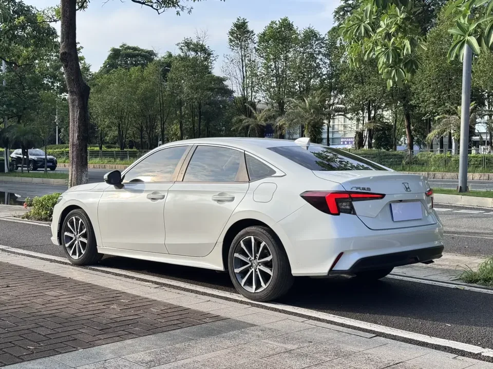 Honda Integra Style 2022 240TURBO CVT Deluxe Edition 2022 — thumbnail 2