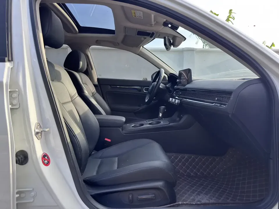 Honda Integra Style 2022 240TURBO CVT Deluxe Edition 2022 — thumbnail 4