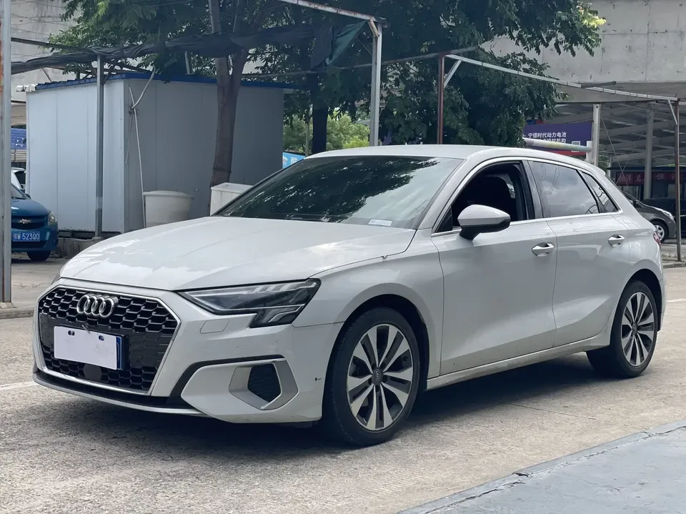 Audi A3 Audi A3 2021 Sportback 35 TFSI Progressive Elegance 2022 — photo 1, buy with delivery to Moscow