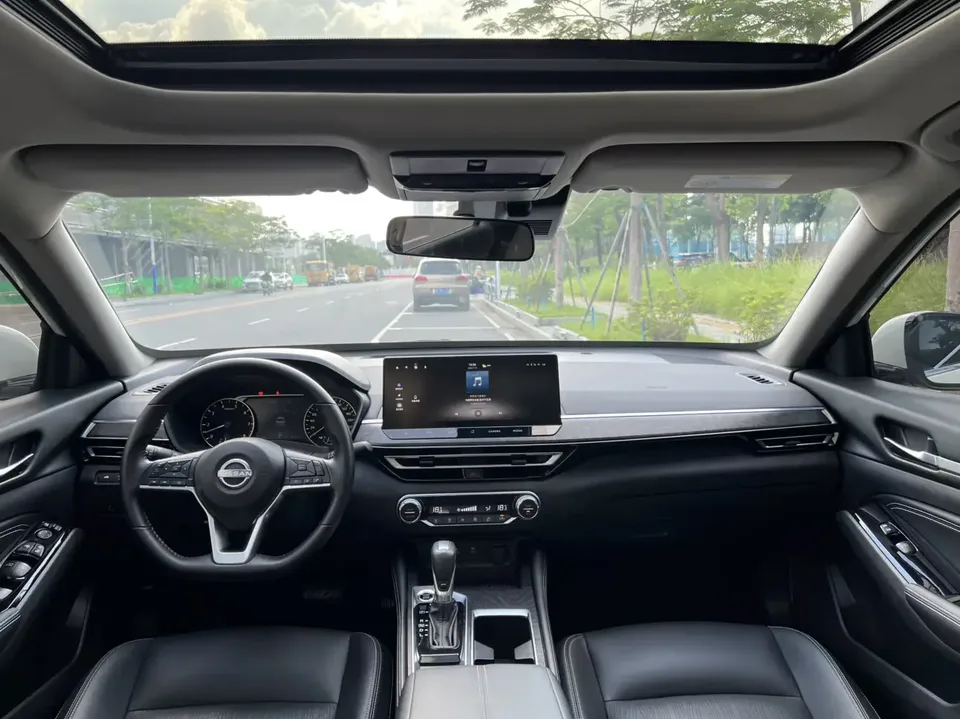 Nissan Altima Sound of nature 2022 2.0L XL-TLS Enjoy Edition 2024 — thumbnail 2