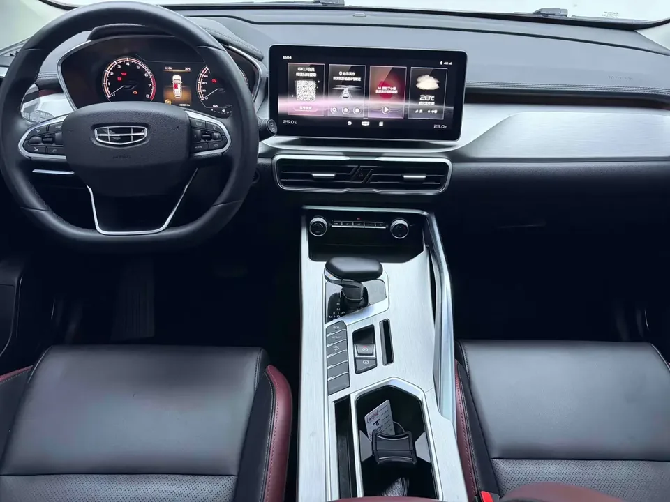 Geely Coolray SX11 Binyue 2021 240T DCT Diamond Edition 2022 — миниатюра 3