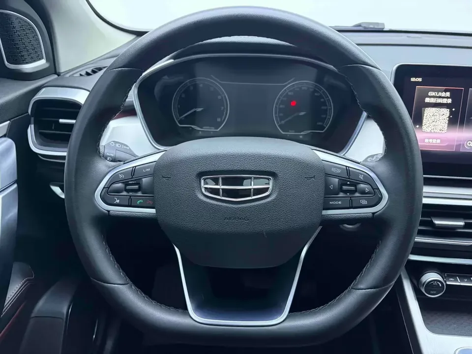 Geely Coolray SX11 Binyue 2021 240T DCT Diamond Edition 2022 — миниатюра 4