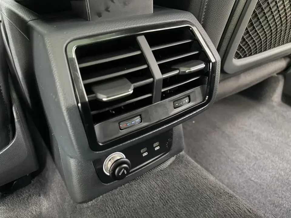 Audi Q3 Audi Q3 2022 35 TFSI Stylish Dynamic 2023 — thumbnail 4