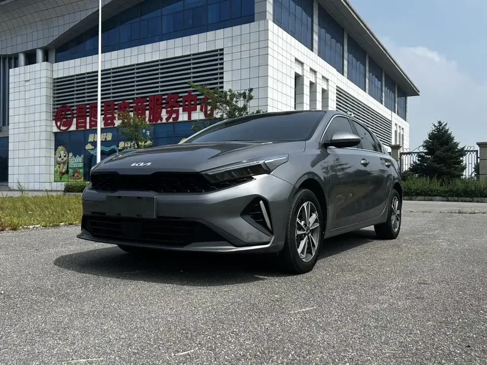 Kia K3 Kia K3 2023 1.5L IVT Comfort Edition 2024 — photo 1, buy with delivery to Moscow