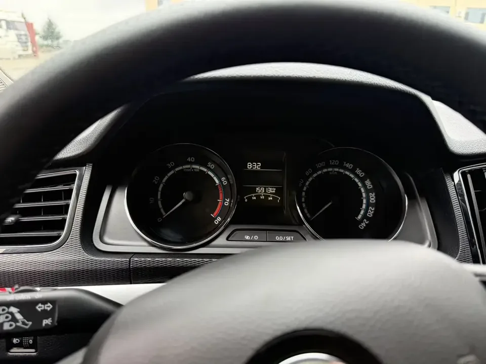 Skoda Kamiq Komic GT 2023 Modified 1.5L Automatic Premium Edition 2024 — thumbnail 5