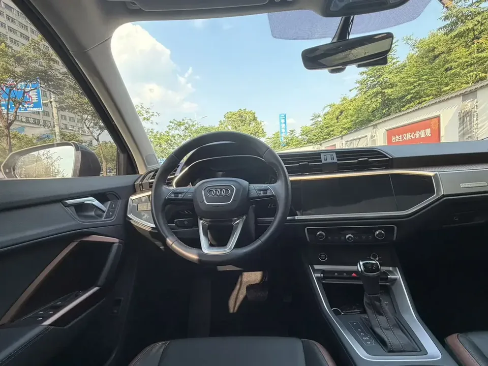 Audi Q3 Audi Q3 2022 35 TFSI Stylish and Elegant 2022 — thumbnail 4