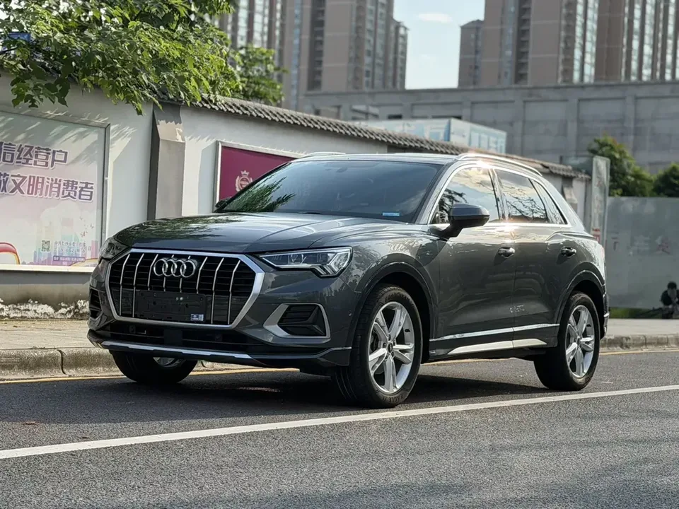 Audi Q3 Audi Q3 2022 35 TFSI Stylish and Elegant 2022 — photo 1, buy with delivery to Moscow