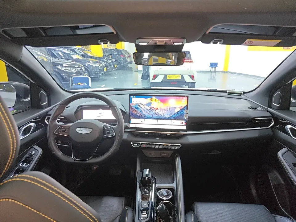Geely Coolray SX11 Binyue 2025 Binyue L 1.5TD DCT Star Edition 2025 — thumbnail 2