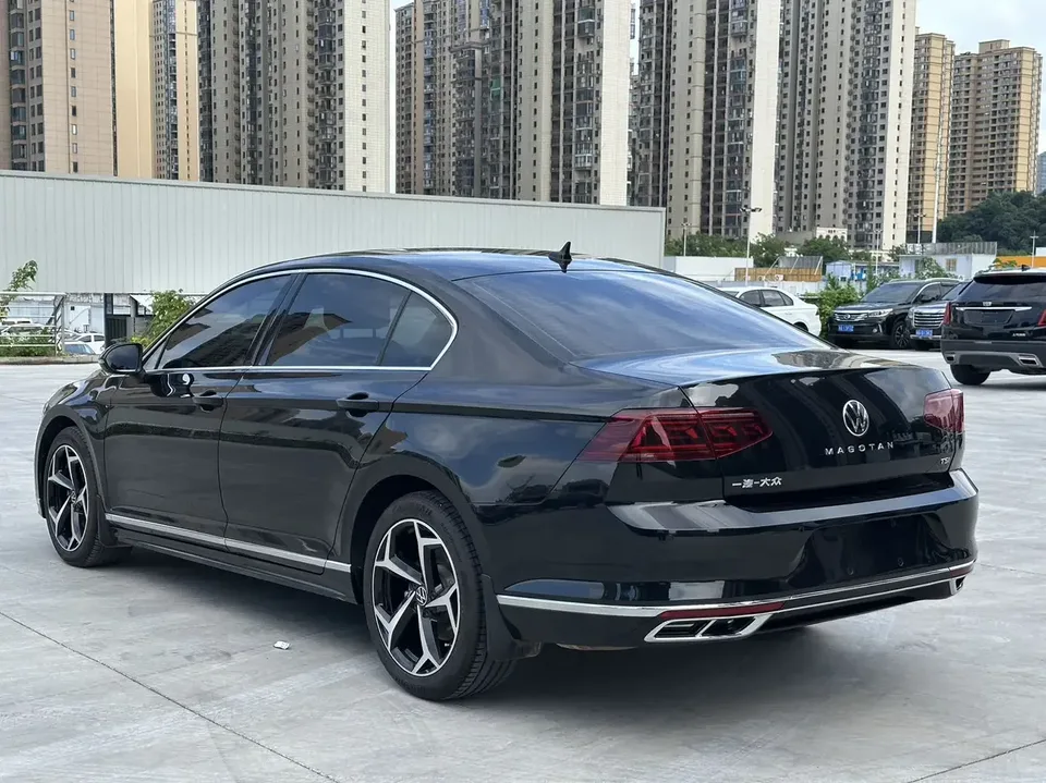 Volkswagen Magotan Magotan 2023 2 millionth anniversary edition 280TSI DSG leading model 2023 — thumbnail 2