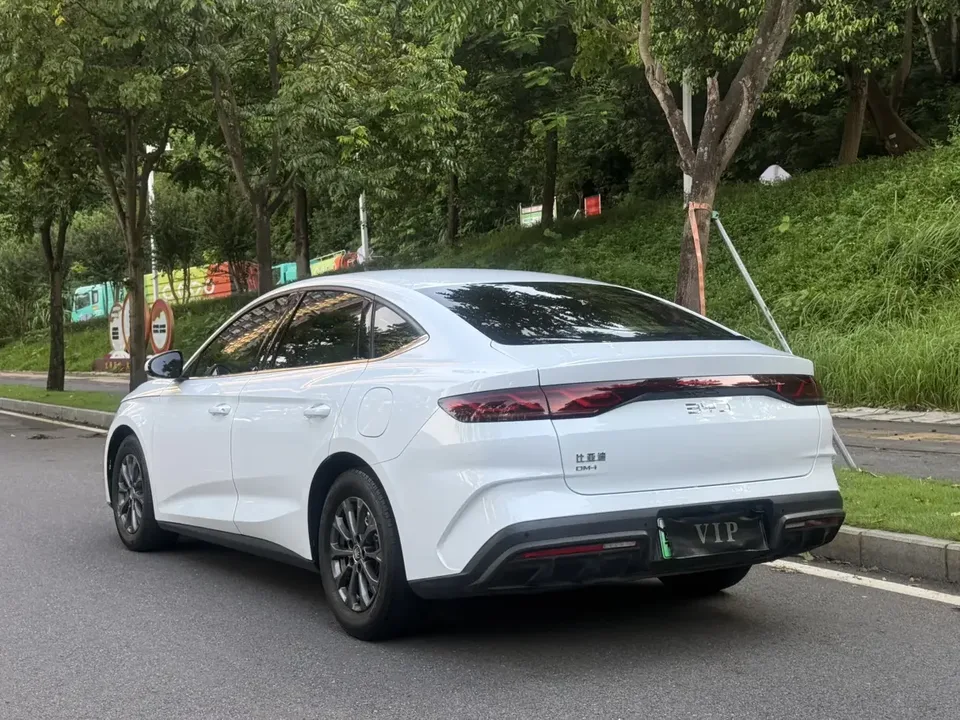 BYD Qin L DM Qin L DM 2024 DM-i 80KM Leading Type 2024 — thumbnail 2