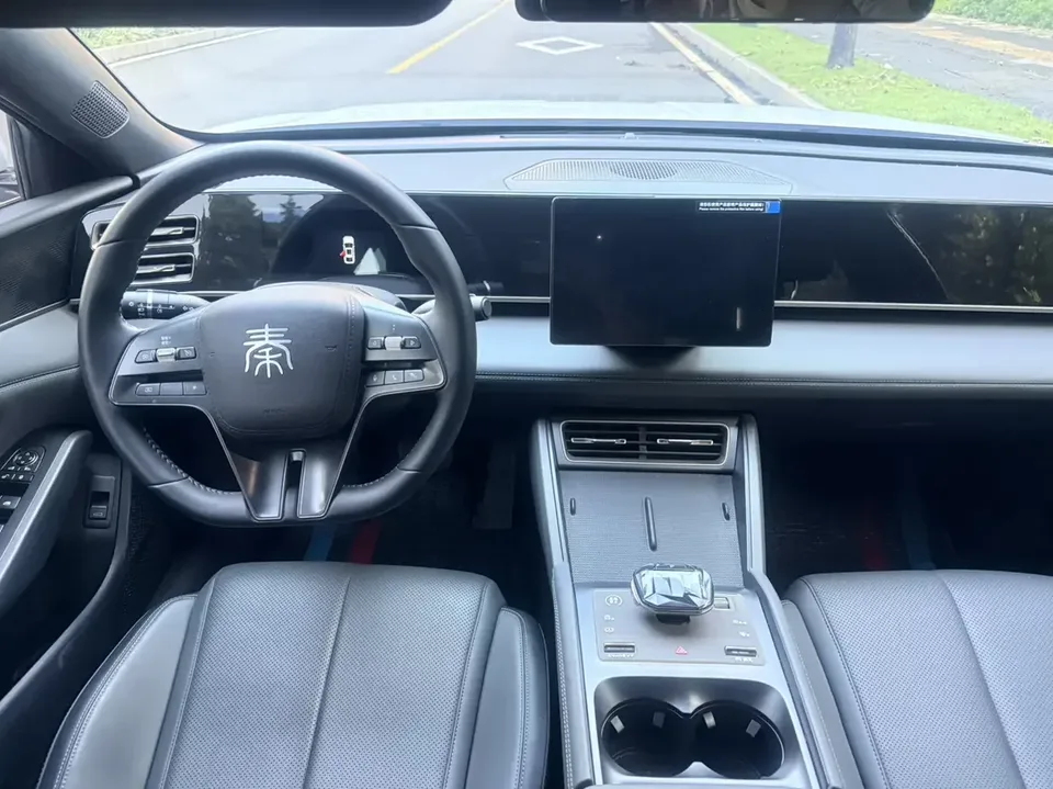 BYD Qin L DM Qin L DM 2024 DM-i 80KM Leading Type 2024 — thumbnail 4
