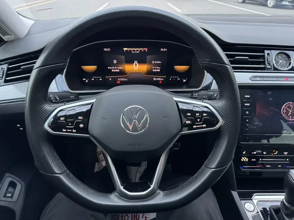 Volkswagen Magotan Magotan 2023 2 millionth anniversary edition 280TSI DSG leading model 2023 — thumbnail 4