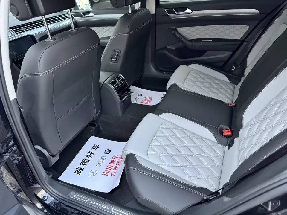 Volkswagen Magotan Magotan 2023 2 millionth anniversary edition 280TSI DSG leading model 2023 — thumbnail 5
