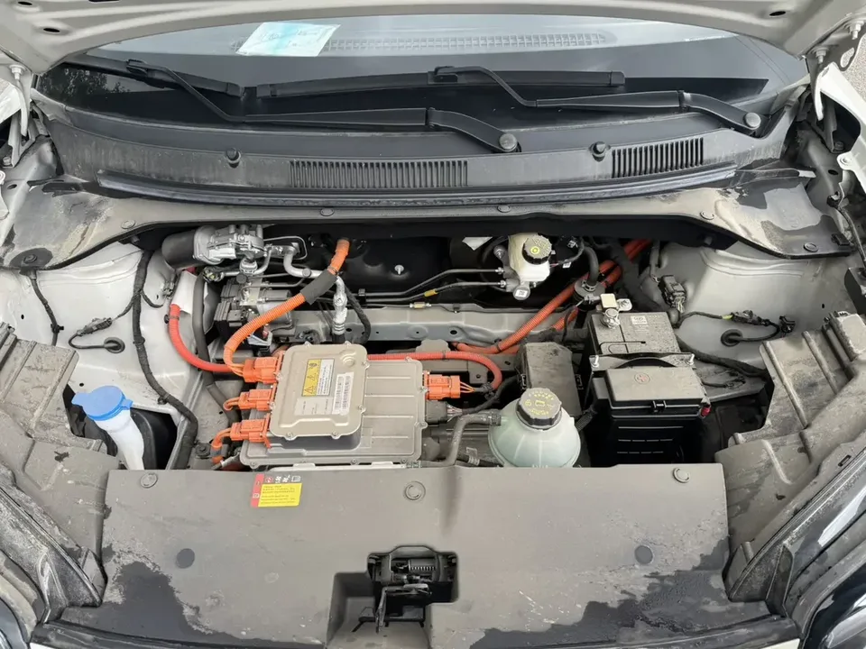 Wuling Bingo PLUS Wuling Bingo PLUS 2024 330km five-seater version 2026 — thumbnail 3