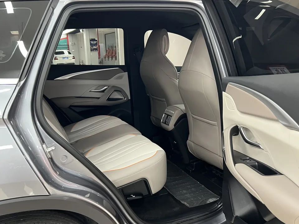 BYD Song Pro DM Song Pro DM 2024 DM-i Honor Edition 71km Pilot Edition 2024 — thumbnail 5