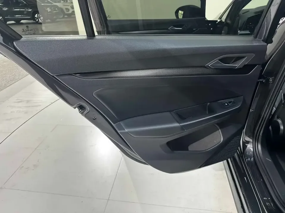 Volkswagen Golf golf 2021 280TSI DSG R-Line 2022 — thumbnail 3