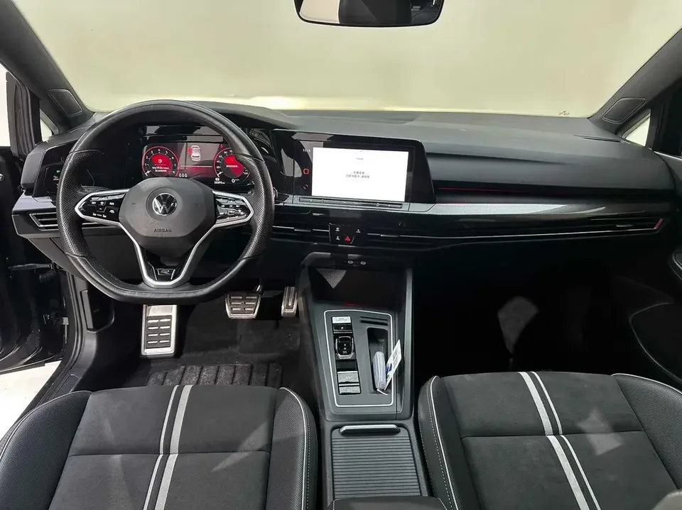 Volkswagen Golf golf 2021 280TSI DSG R-Line 2022 — thumbnail 4