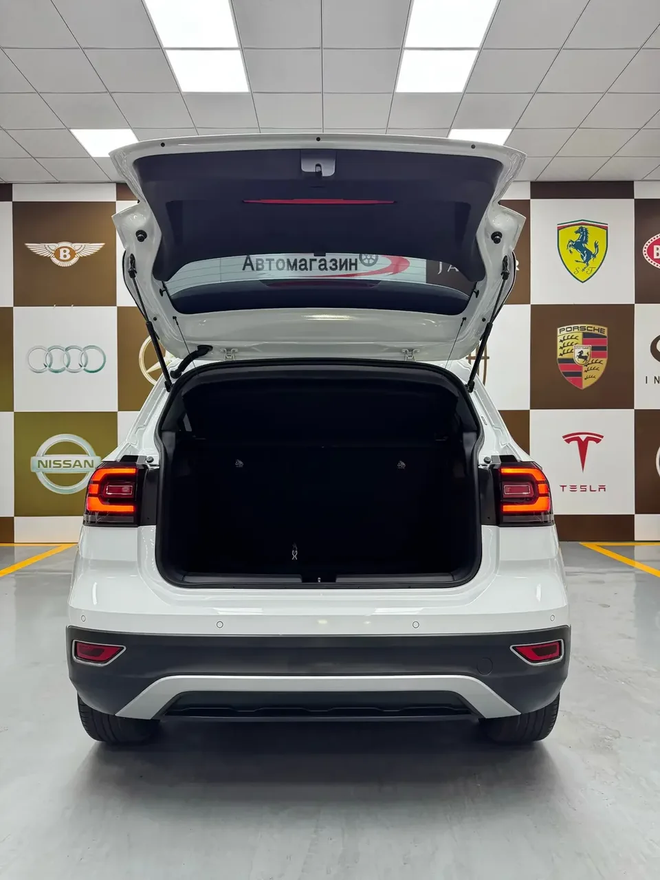 Volkswagen Explore the shadows Explore the shadows 2021 1.5L Automatic Joy-Link Edition 2023 — миниатюра 3