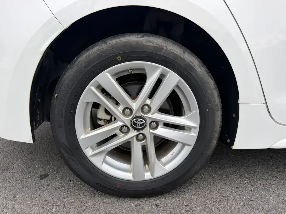 Toyota Levin Lei Ling 2022 TNGA 1.5L Leading Edition 2022 — thumbnail 3