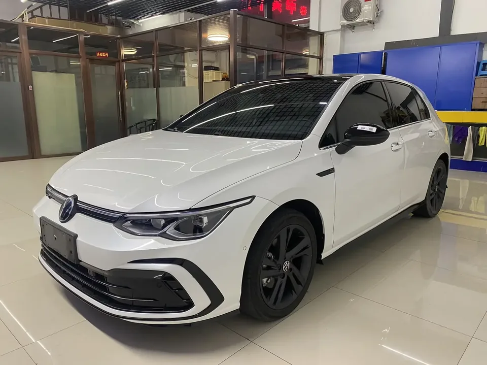 Volkswagen Golf golf 2021 280TSI DSG R-Line 2022 — photo 1, buy with delivery to Moscow