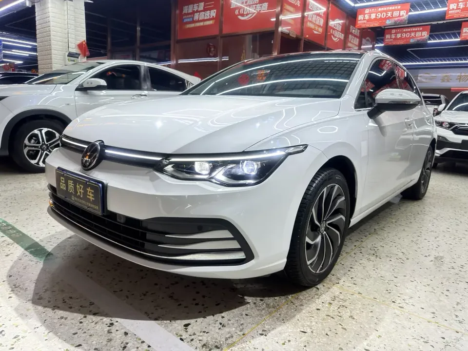Volkswagen Golf golf 2021 280TSI DSG Pro 2022 — photo 1, buy with delivery to Moscow