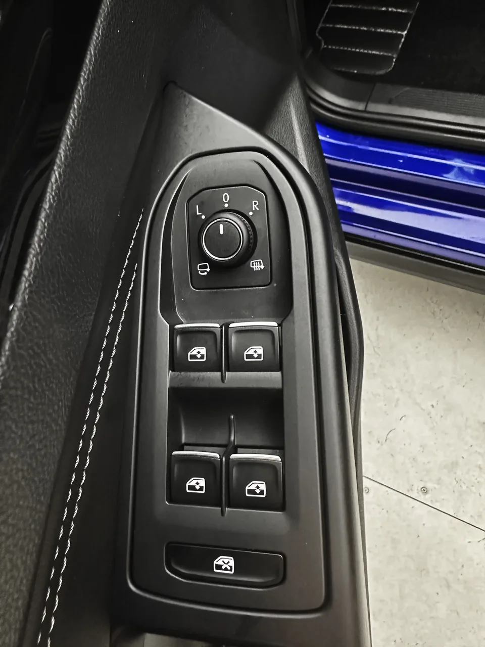 Volkswagen Golf golf 2021 280TSI DSG R-Line 2022 — thumbnail 3