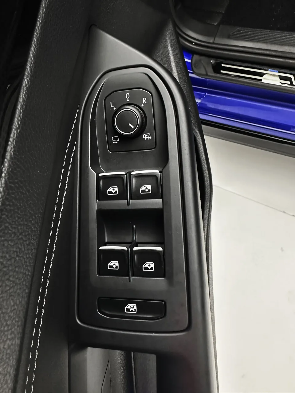Volkswagen Golf golf 2021 280TSI DSG R-Line 2022 — thumbnail 3