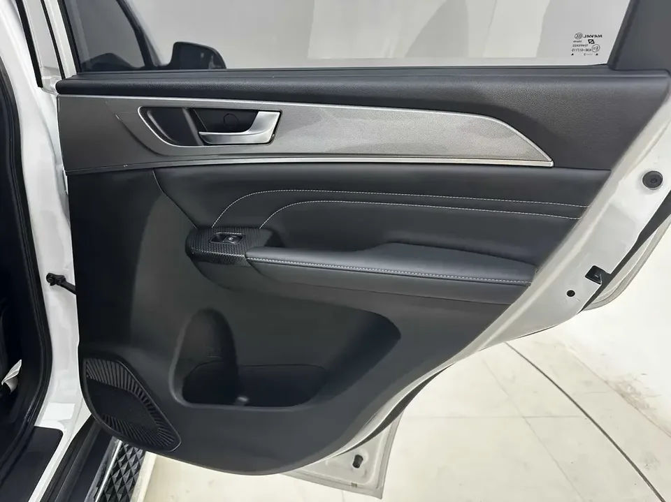 Haval M6 Haval M6 2021 PLUS 1.5T DCT Luxury Intelligent Connection 2022 — thumbnail 3