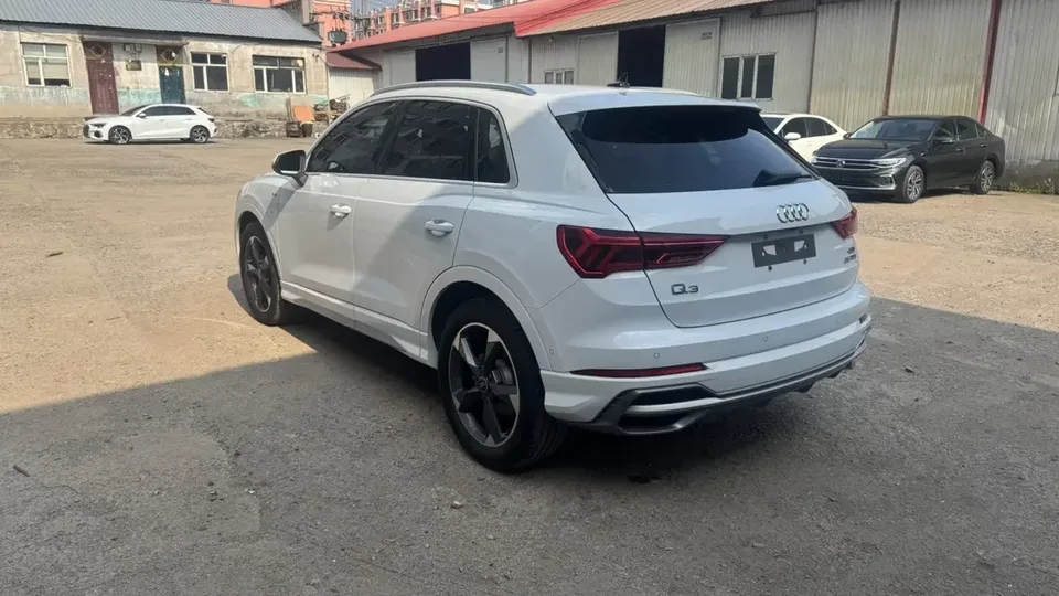 Audi Q3 Audi Q3 2022 35 TFSI Stylish Dynamic 2022 — thumbnail 2
