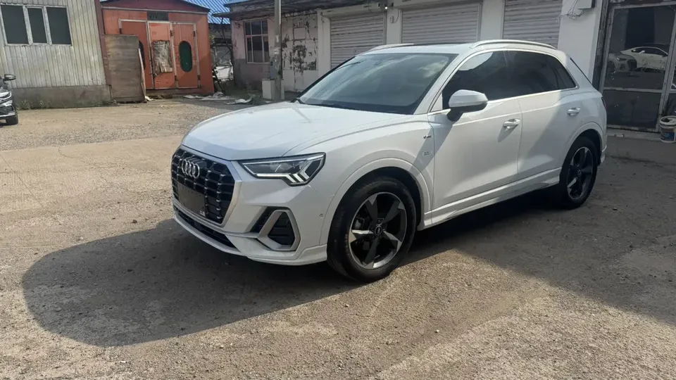 Audi Q3 Audi Q3 2022 35 TFSI Stylish Dynamic 2022 — photo 1, buy with delivery to Moscow