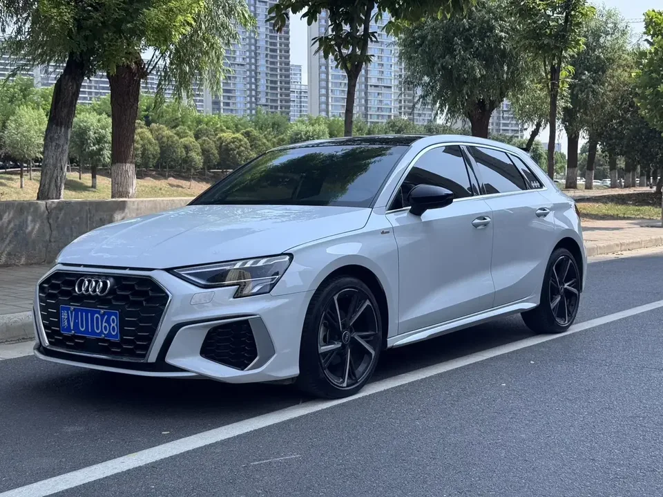 Audi A3 Audi A3 2022 Sportback 35 TFSI Stylish and Elegant 2022 — photo 1, buy with delivery to Moscow