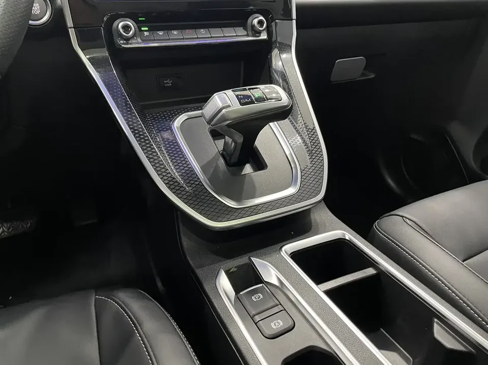 Haval M6 Haval M6 2021 PLUS 1.5T DCT Luxury Intelligent Connection 2023 — thumbnail 4
