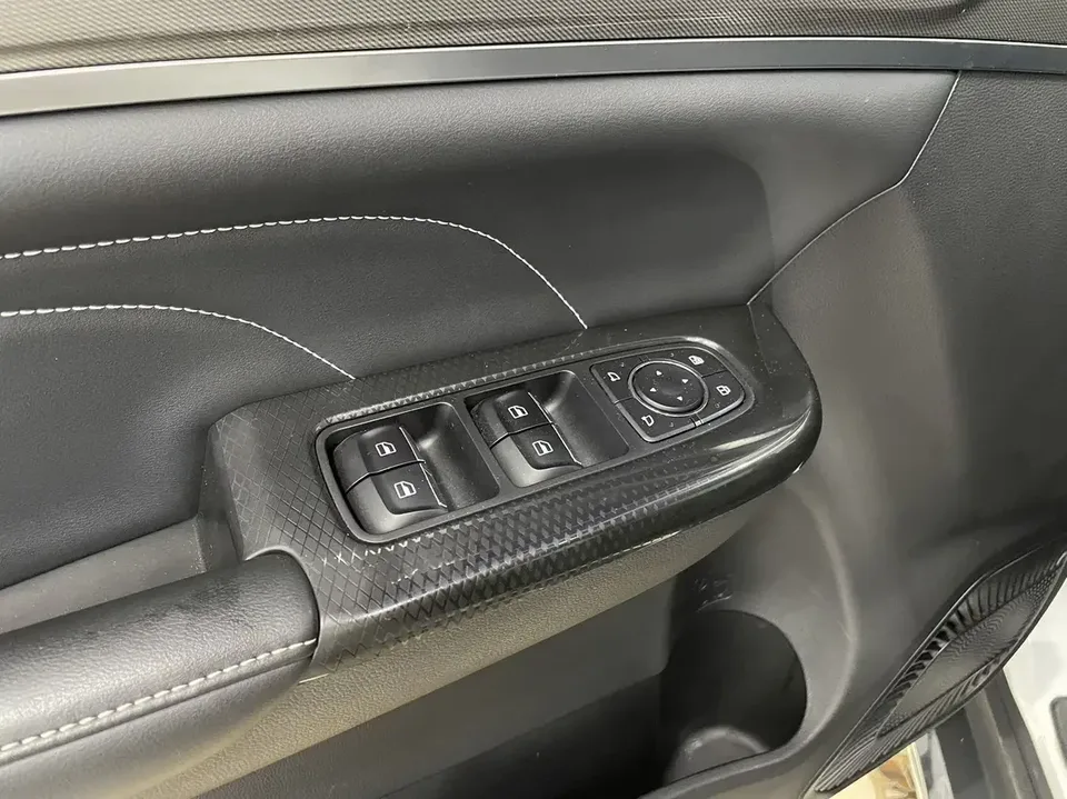 Haval M6 Haval M6 2021 PLUS 1.5T DCT Luxury Intelligent Connection 2023 — thumbnail 5