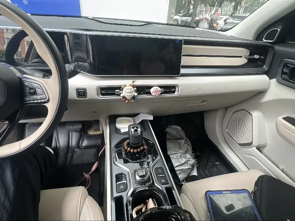 Geely ICON Geely ICON 2023 1.5TD Chocolate Edition 2023 — thumbnail 3