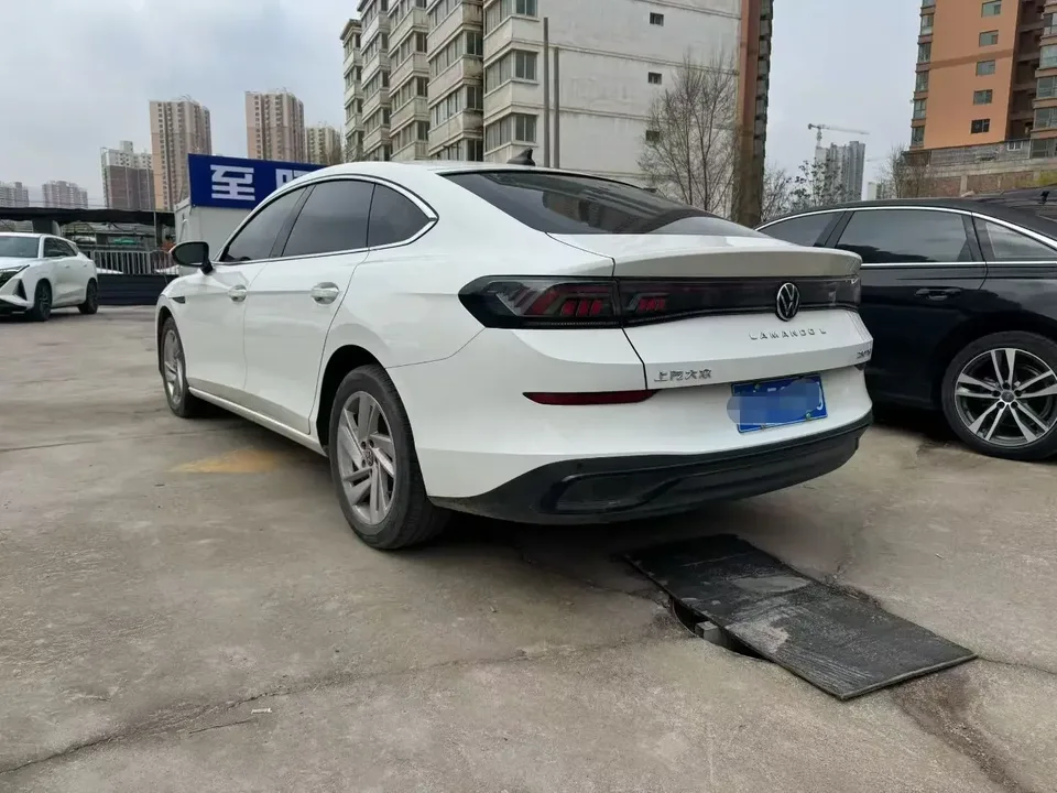 Volkswagen Lamando Lingdu 2022 Lingdu L 280TSI DSG Cool Edition 2023 — thumbnail 4