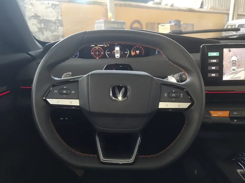 Changan UNI-V Changan UNI-V 2024 1.5T Premium 2024 — thumbnail 5