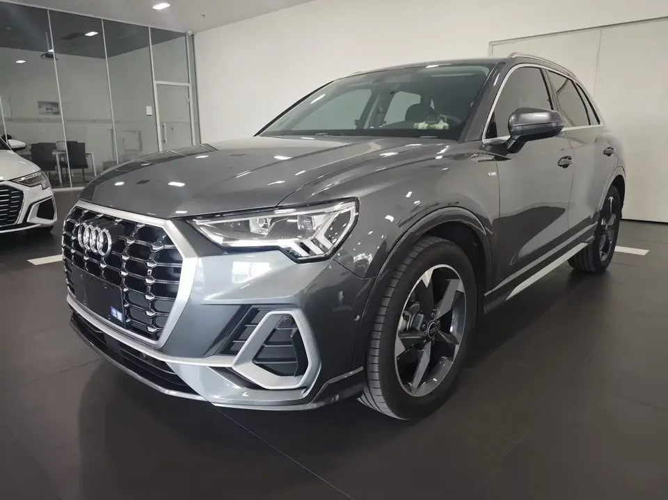 Audi Q3 Audi Q3 2023 35 TFSI Progressive Dynamic 2023 — photo 1, buy with delivery to Moscow