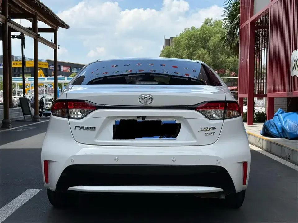 Toyota Levin Lei Ling 2022 185T CVT Deluxe Edition 2022 — миниатюра 2