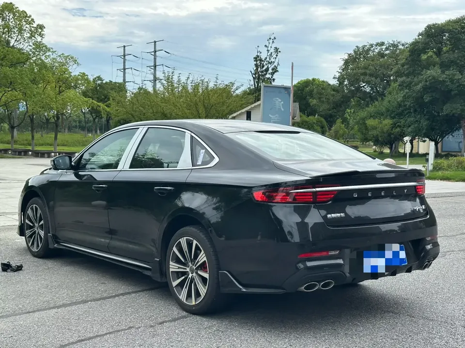 Geely Preface Xing Rui 2026 1.5T Dongfang Yao Fuyao Edition 2025 — thumbnail 4