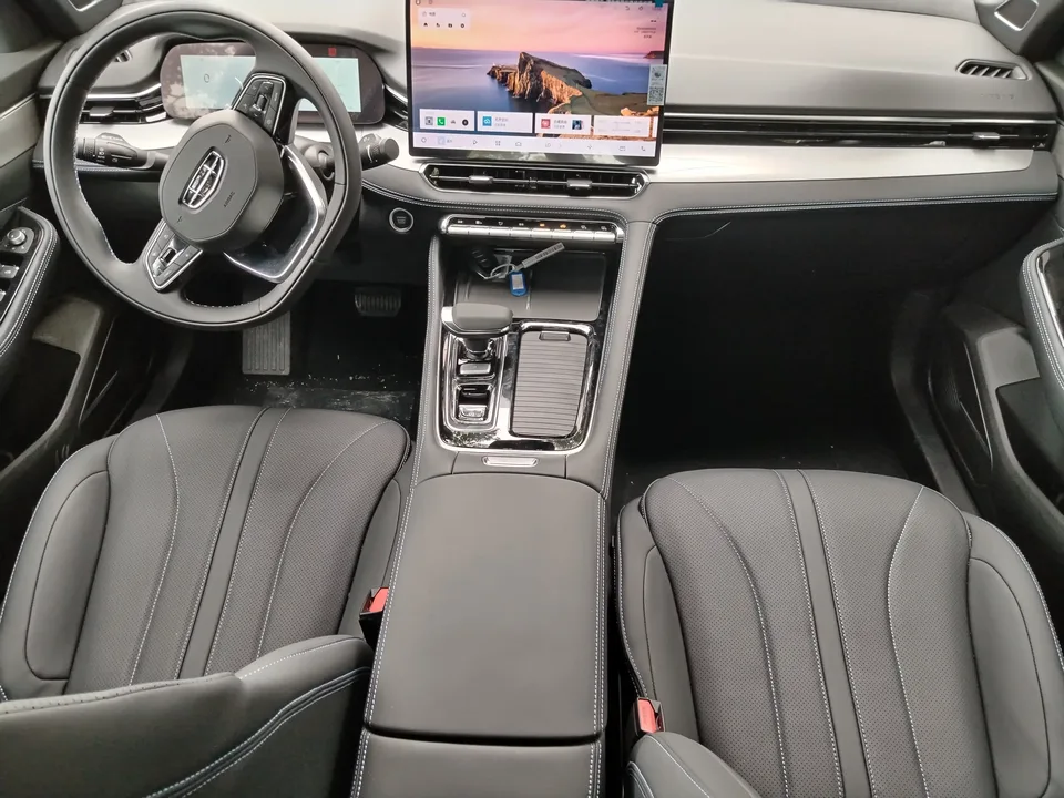 Geely Preface Xing Rui 2025 1.5T Dongfangyao Jinghong Edition+ 2024 — thumbnail 3