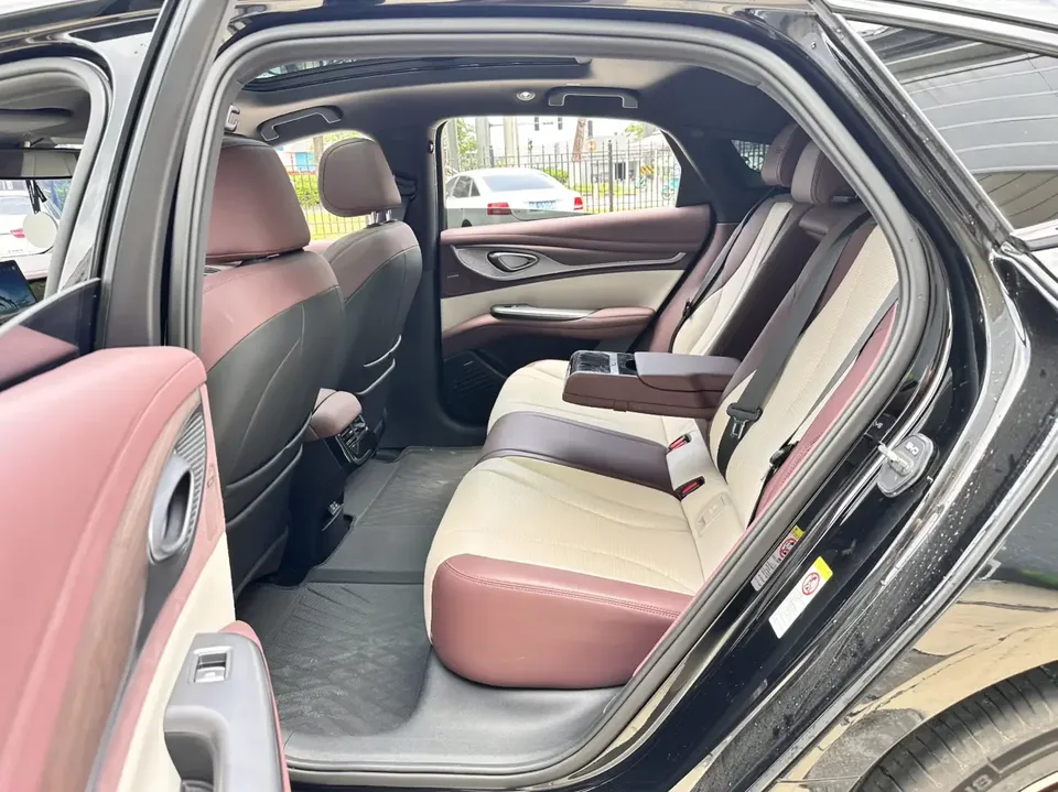 BYD Seal DM Seal DM 2024 Honor Edition DM-i 1.5T 121KM Premium Edition 2024 — thumbnail 5