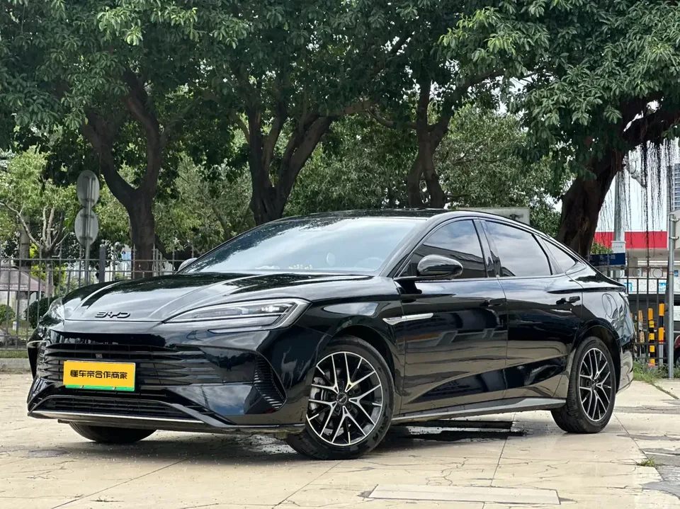 BYD Seal DM Seal DM 2024 Honor Edition DM-i 1.5T 121KM Premium Edition 2024 — photo 1, buy with delivery to Moscow