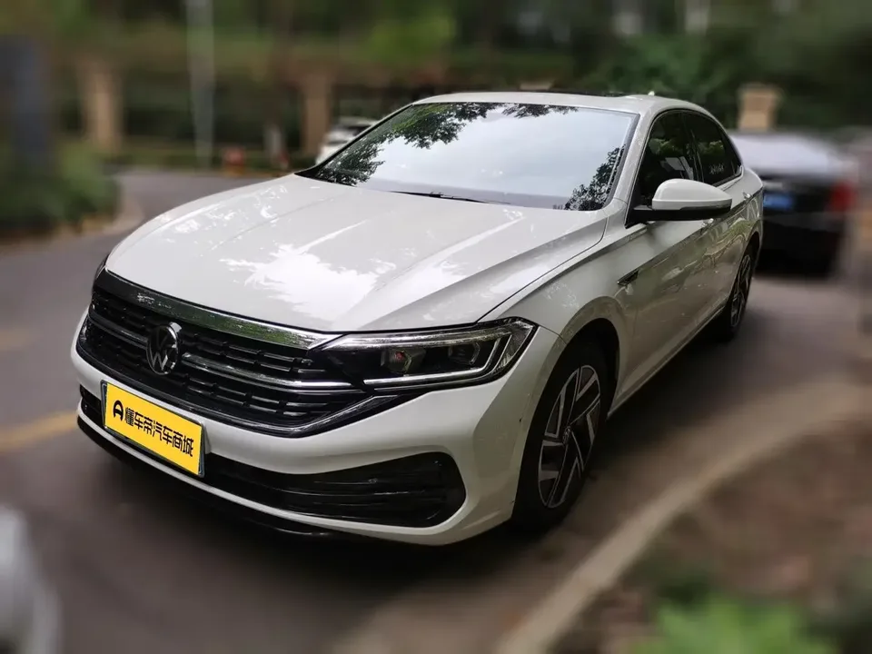 Volkswagen Sagitar Sagitar 2023 300TSI DSG Beyond Edition 2024 — photo 1, buy with delivery to Moscow