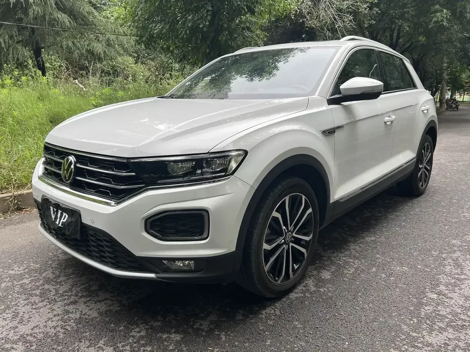 Volkswagen T-Roc TANG 2021 280TSI DSG 4WD Luxury Smart Edition 2022 — photo 1, buy with delivery to Moscow
